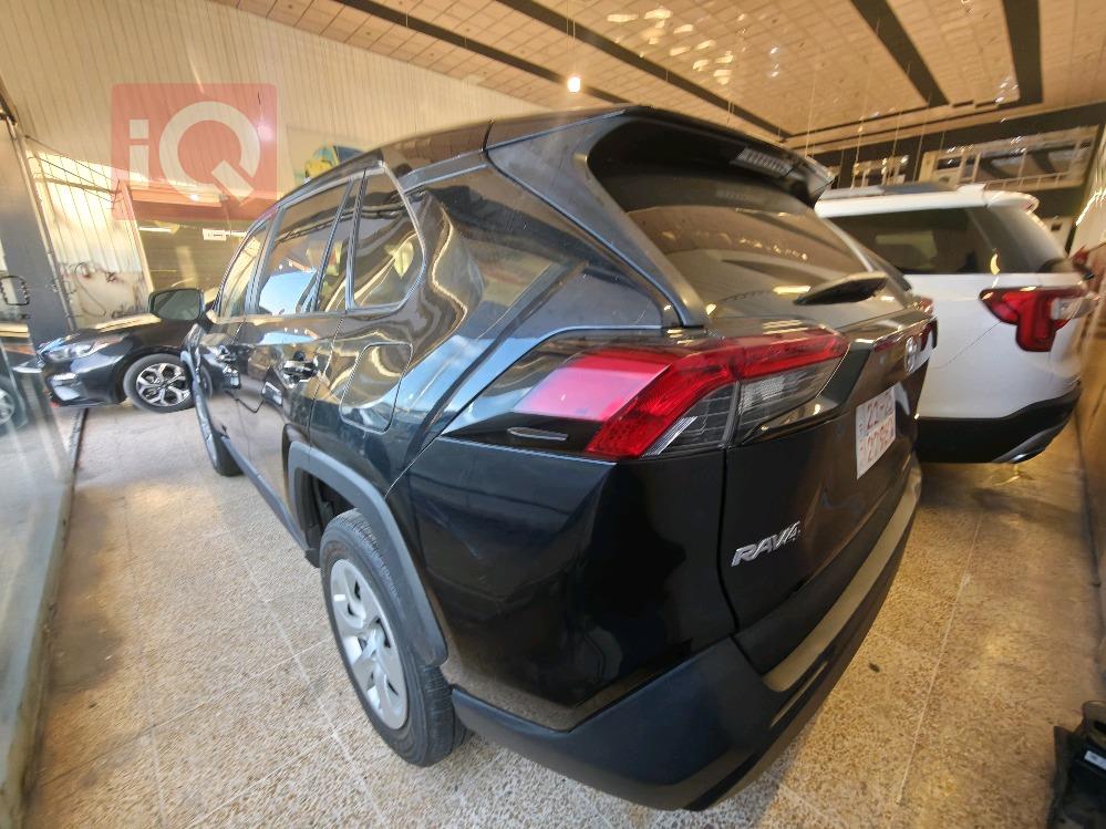 تويوتا راف 4